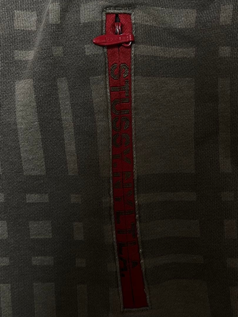 STUSSY ジップアップパーカー