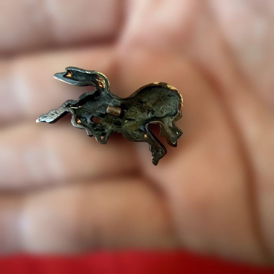 古美術　骨董品　刀装具 跳馬 野馬図目貫 無銘