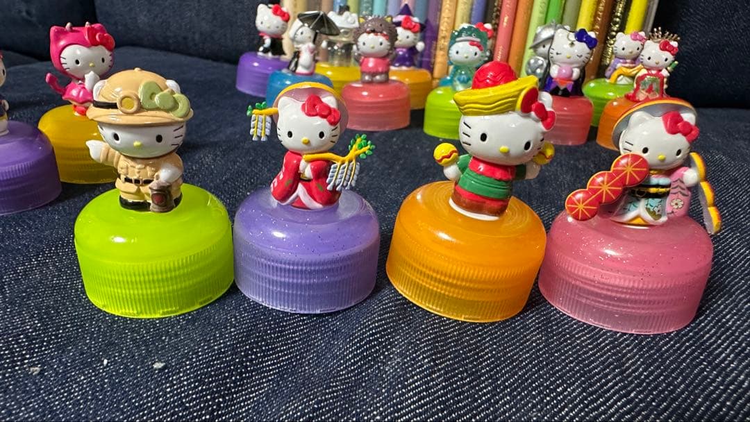 希少　レトロ　ハローキティ ペットボトルキャップ 27体セット 激レア