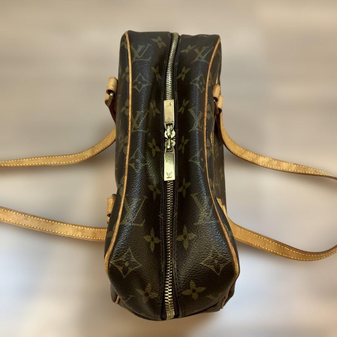 ルイヴィトン　LV シテMM モノグラム　ショルダーバッグ