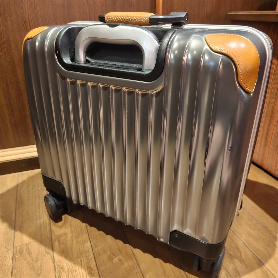 smiledog39様 CARGO ハードキャリー スーツケース 33L