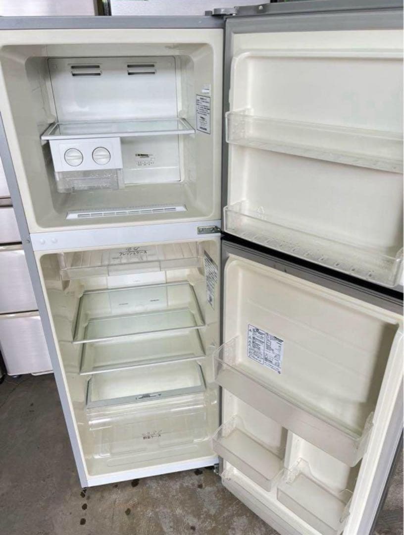 2018年式 227L Hisense 冷凍冷蔵庫 HR-B2301