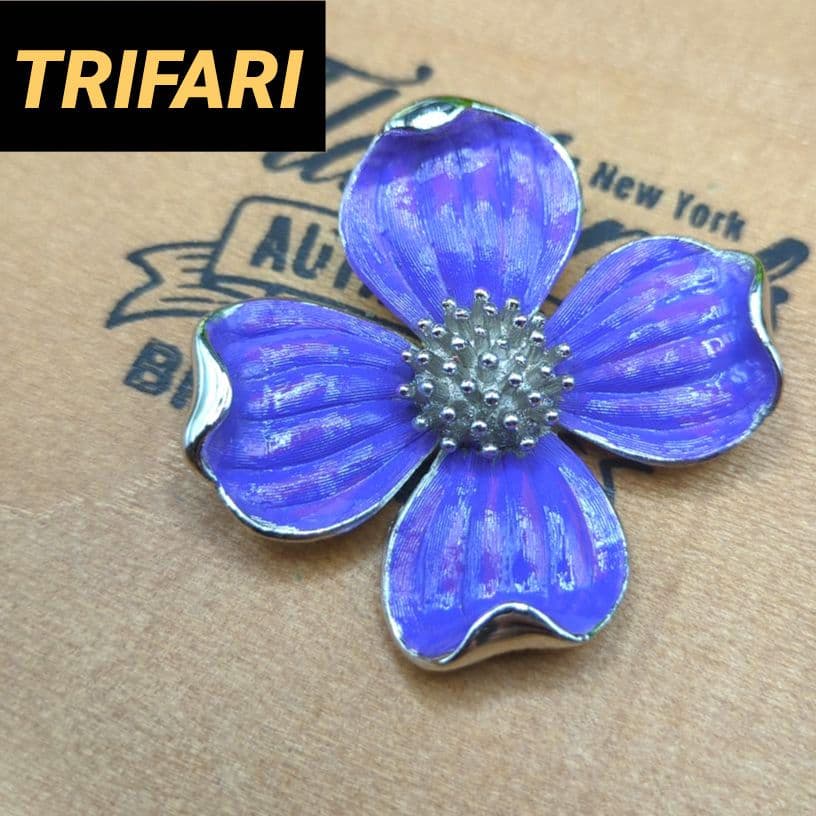 TRIFARI ハナミズキ パープル ヴィンテージ ブローチ トリファリ