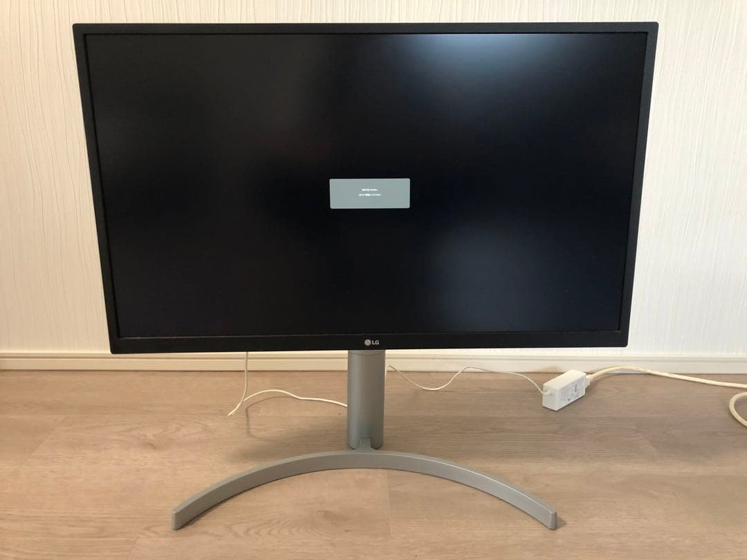 【美品】LG 27UL550-W 27インチ 4K HDR IPS液晶