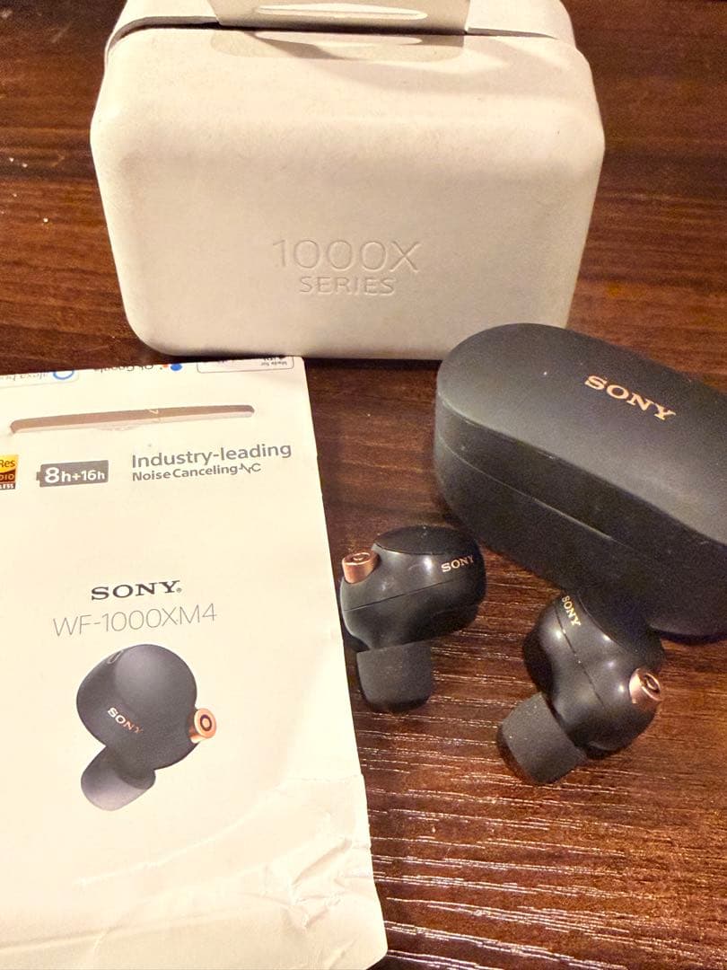 SONY WF-1000XM4ブラック 充電ケース オマケ付　保証残