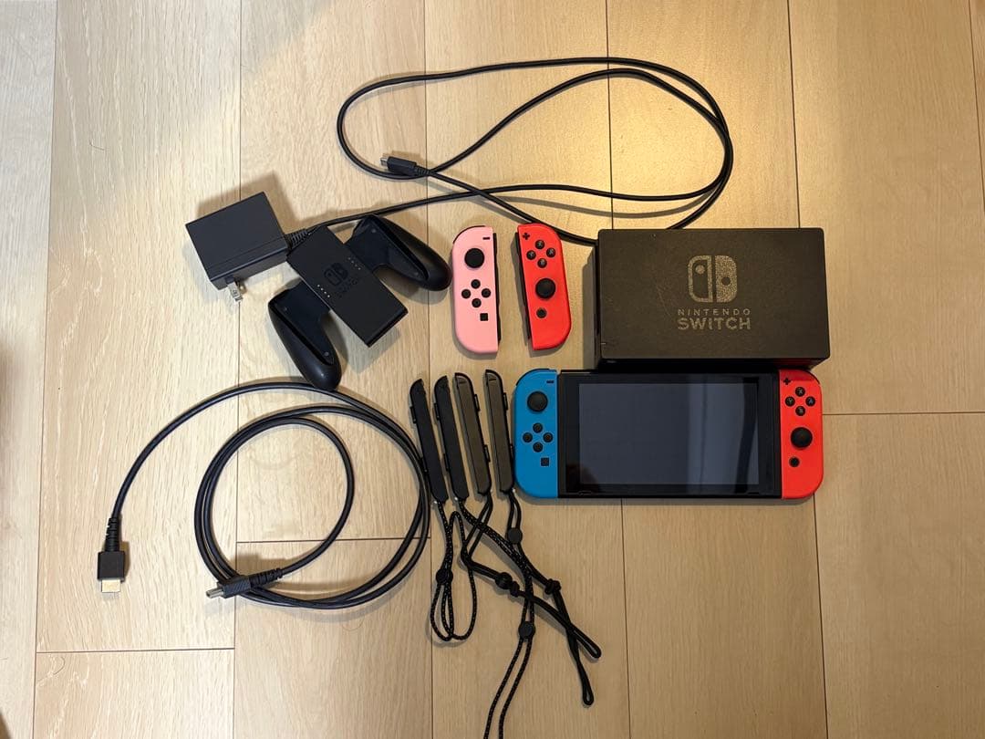 青*樹様 NintendoSwitch本体＋Joy-Con2個付き