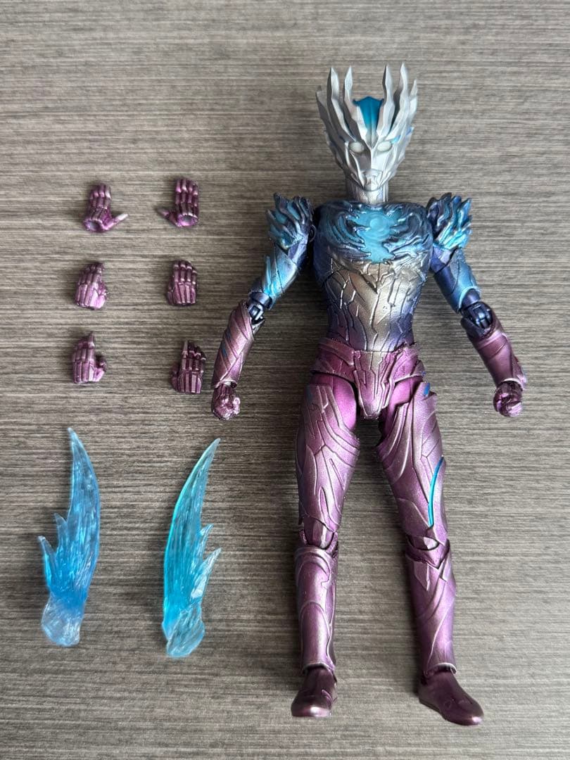 S.H.Figuartsウルトラマンサーガ 改造品