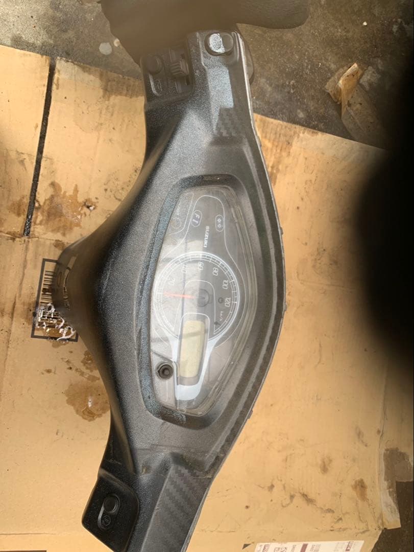 アドレスv125s メーター　カバー