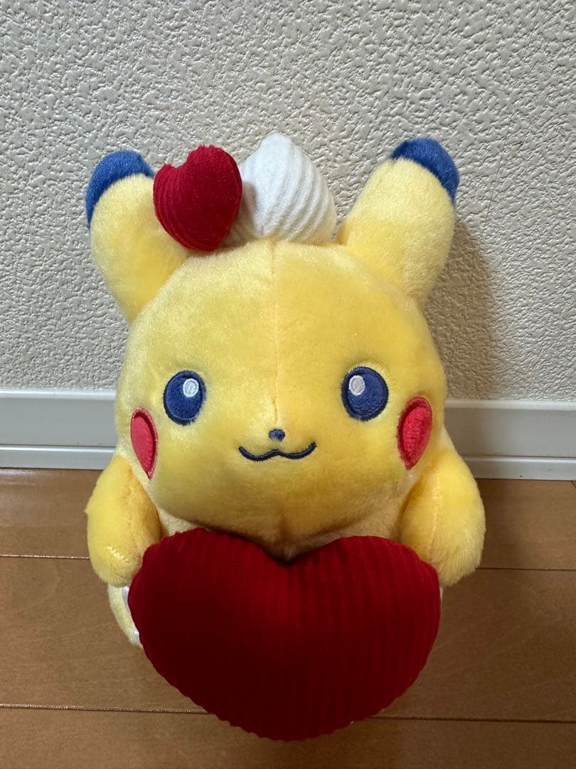 PIKACHU DINER ピカチュウダイナー ぬいぐるみピカチュウ