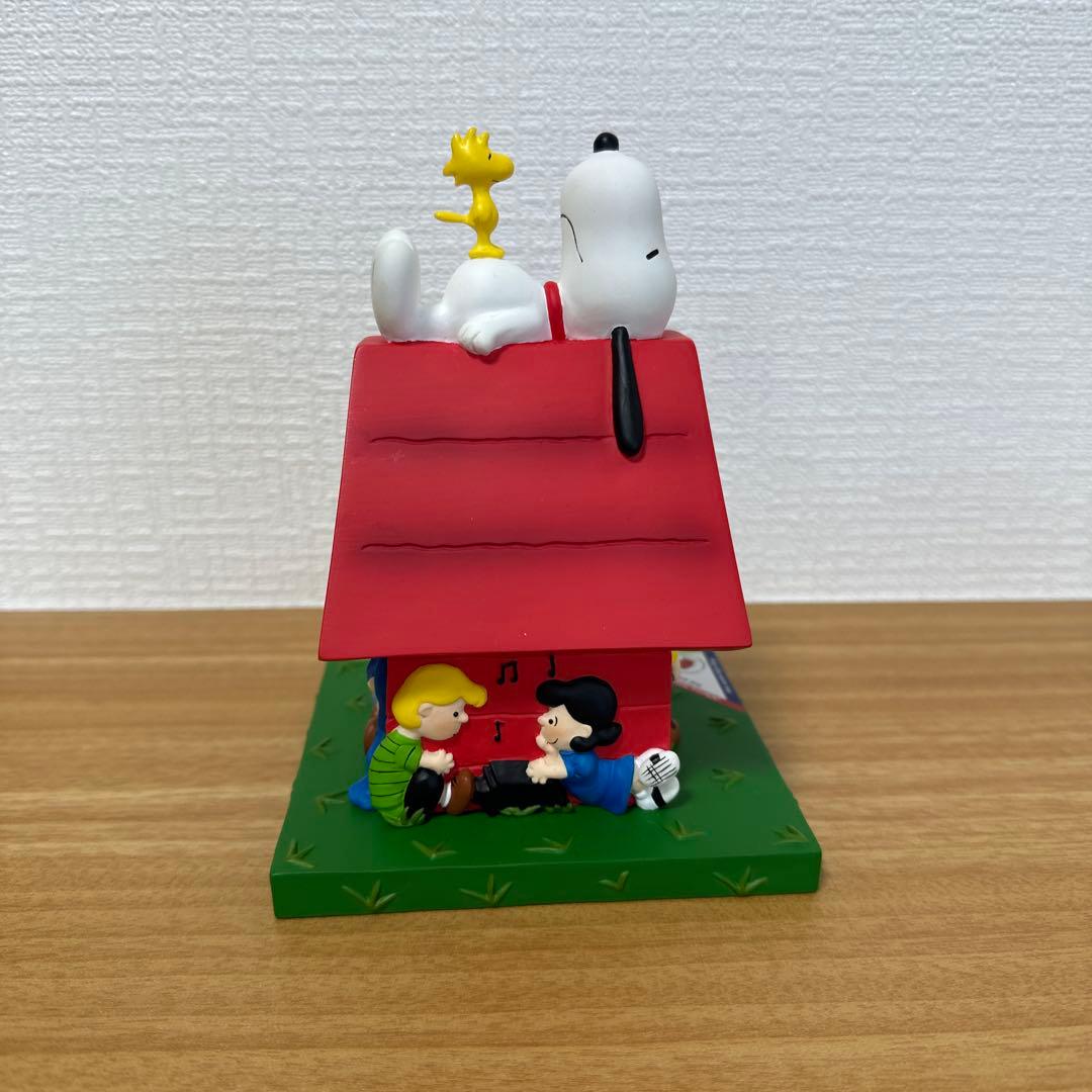 westland スヌーピー ドッグハウス　snoopy peanuts 置物