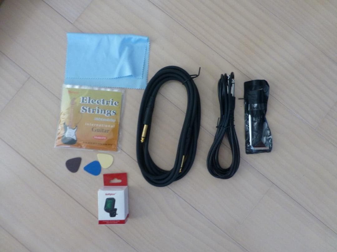 ☆Bullfighter 34インチエレキギターD120-R ＋おまけ　中古美品