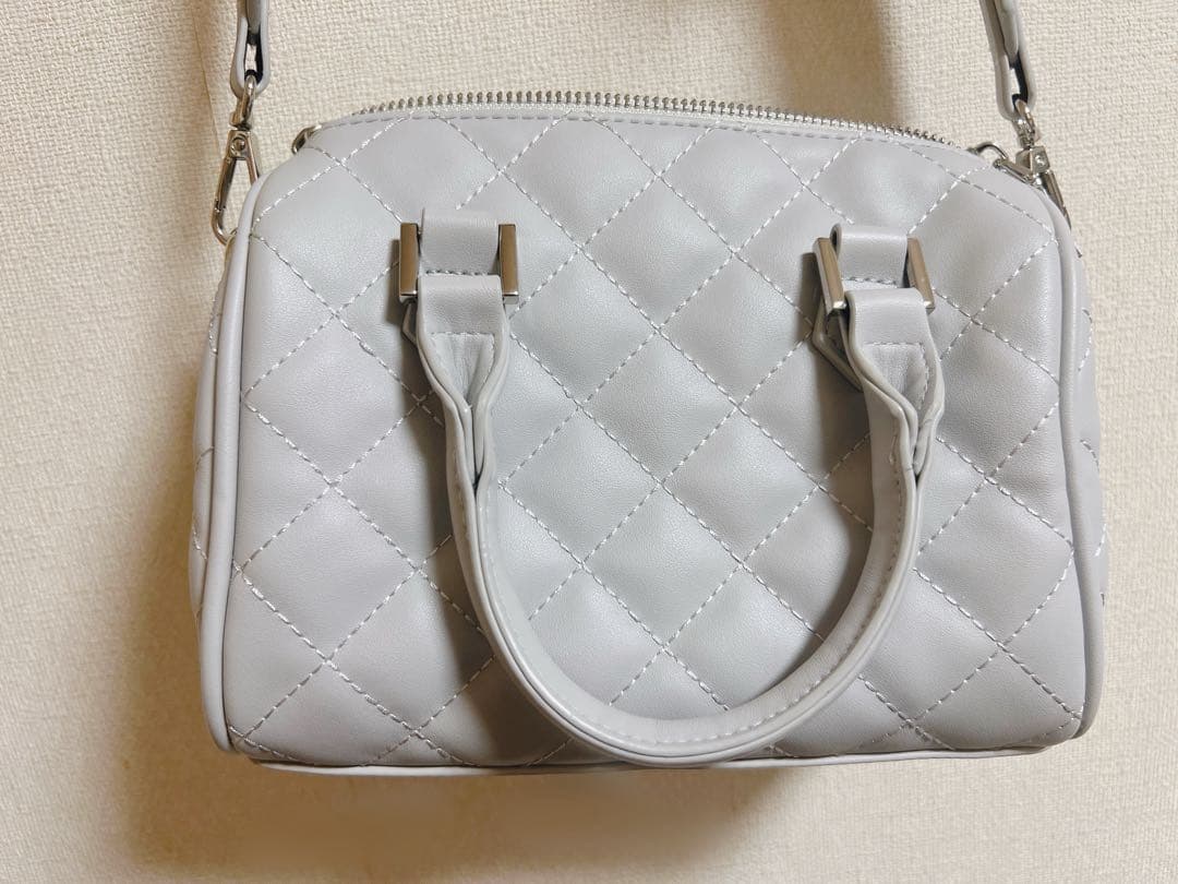 pium ハートポーチ付きキルティングボストンバッグ