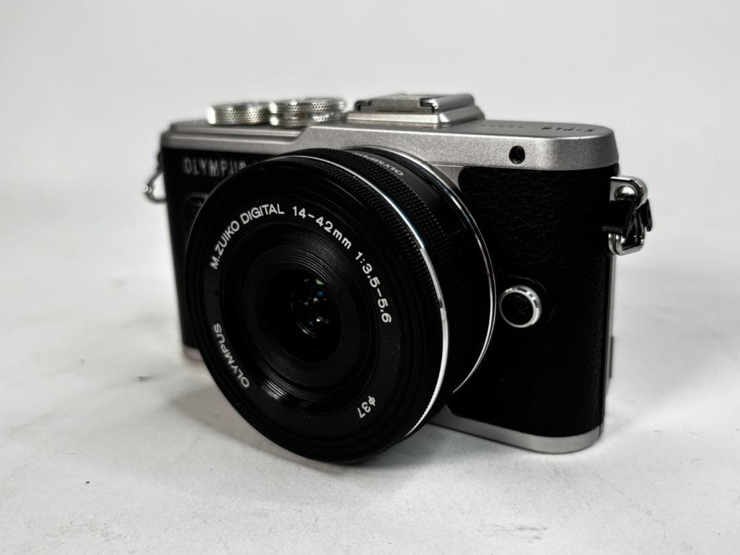 OLYMPUS オリンパス PEN-E-PL8 ミラーレス一眼 ズームレンズ