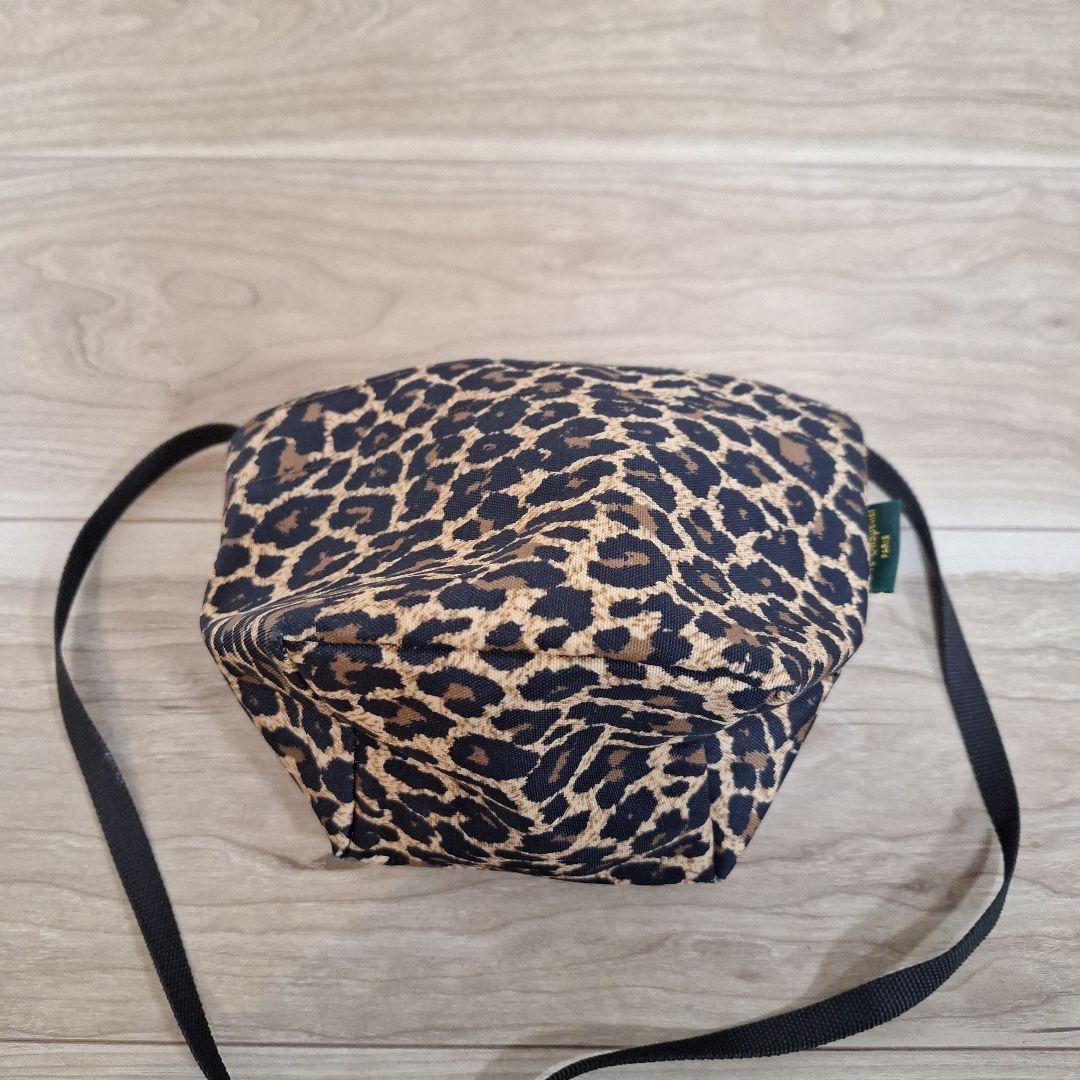 エルベシャプリエ　ショルダーバッグ　パンサートープ