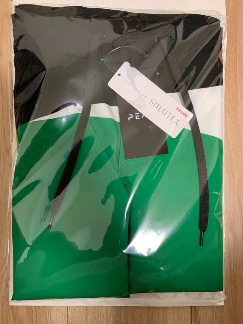 PEAQ サーフパンツ　Sサイズ