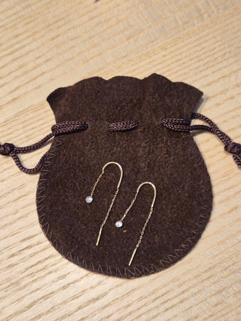 【美品】AHKAH スイングダイヤピアス 18K