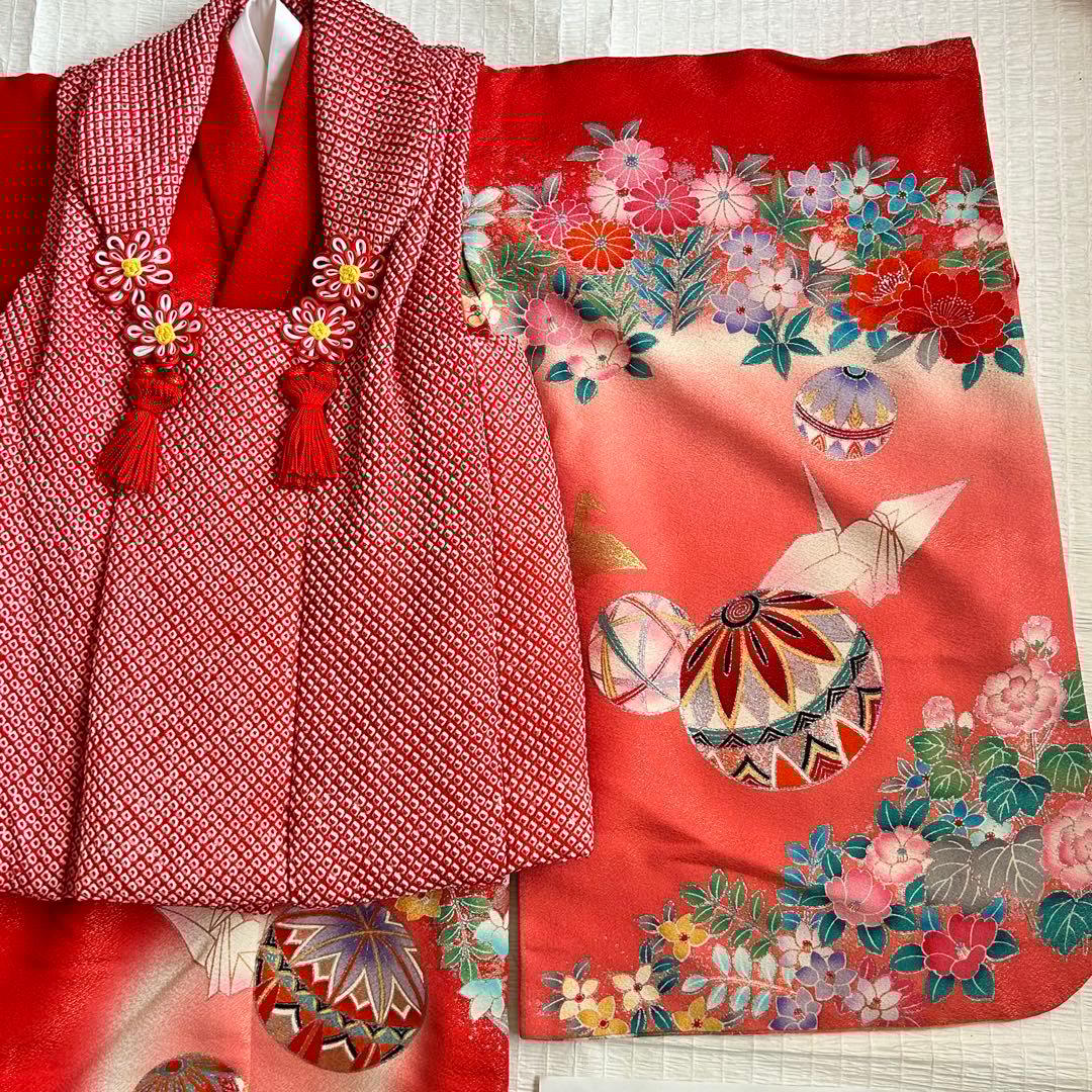 七五三 3歳 着物 753 正絹 被布 総絞り 三歳 赤 草履 金糸 花柄 毱