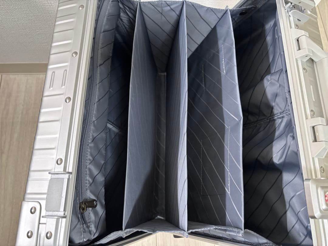 【2025年7月購入】NEO KEEPR アルミ スーツケース 24L