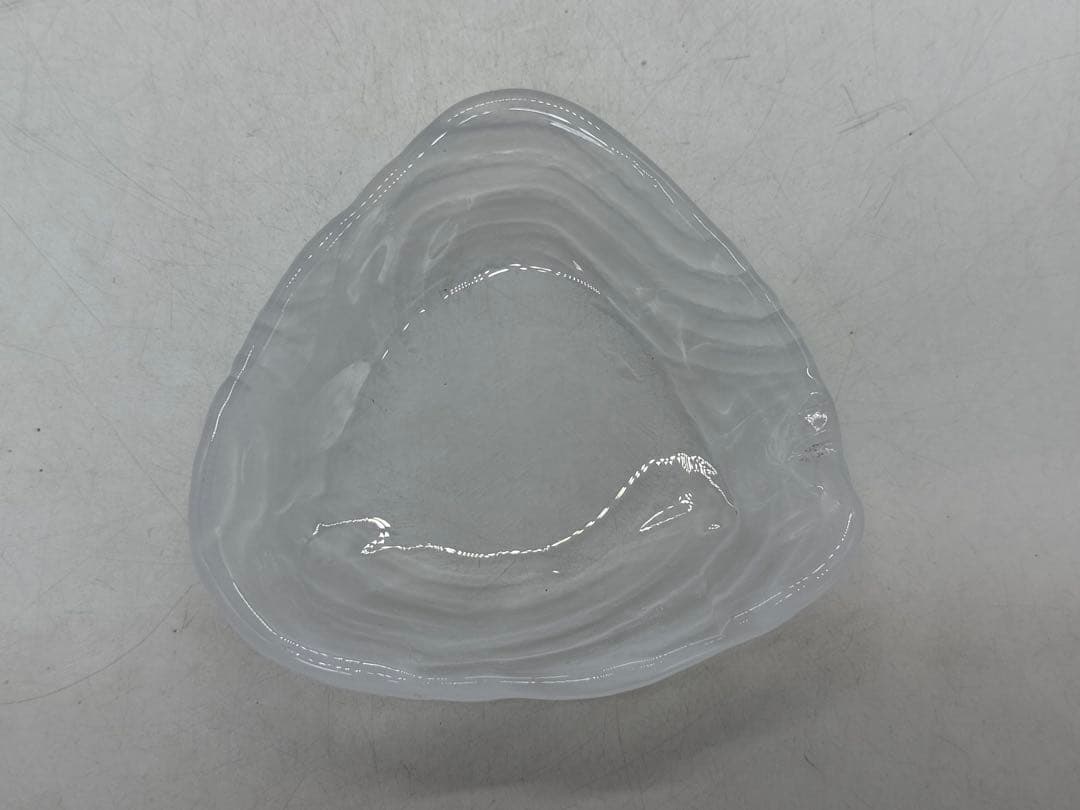 坂田甚内作　ガラス　三角型4点　送料込み250611