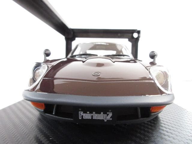 イグニッションモデル 1/18 フェアレディZ