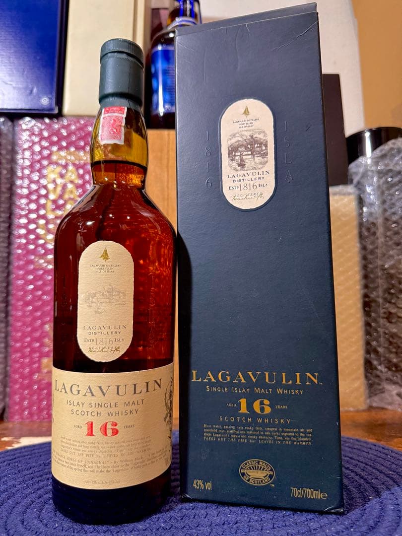 【希少】シングルモルトウイスキー ラガヴーリン 16年 旧ラベル