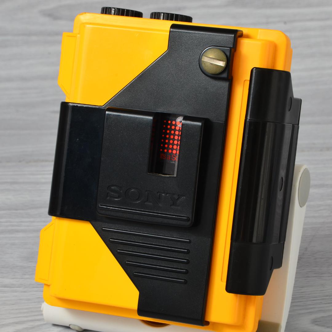 SONY WALKMAN WM-F5 スポーツウォークマン イエロー 整備済