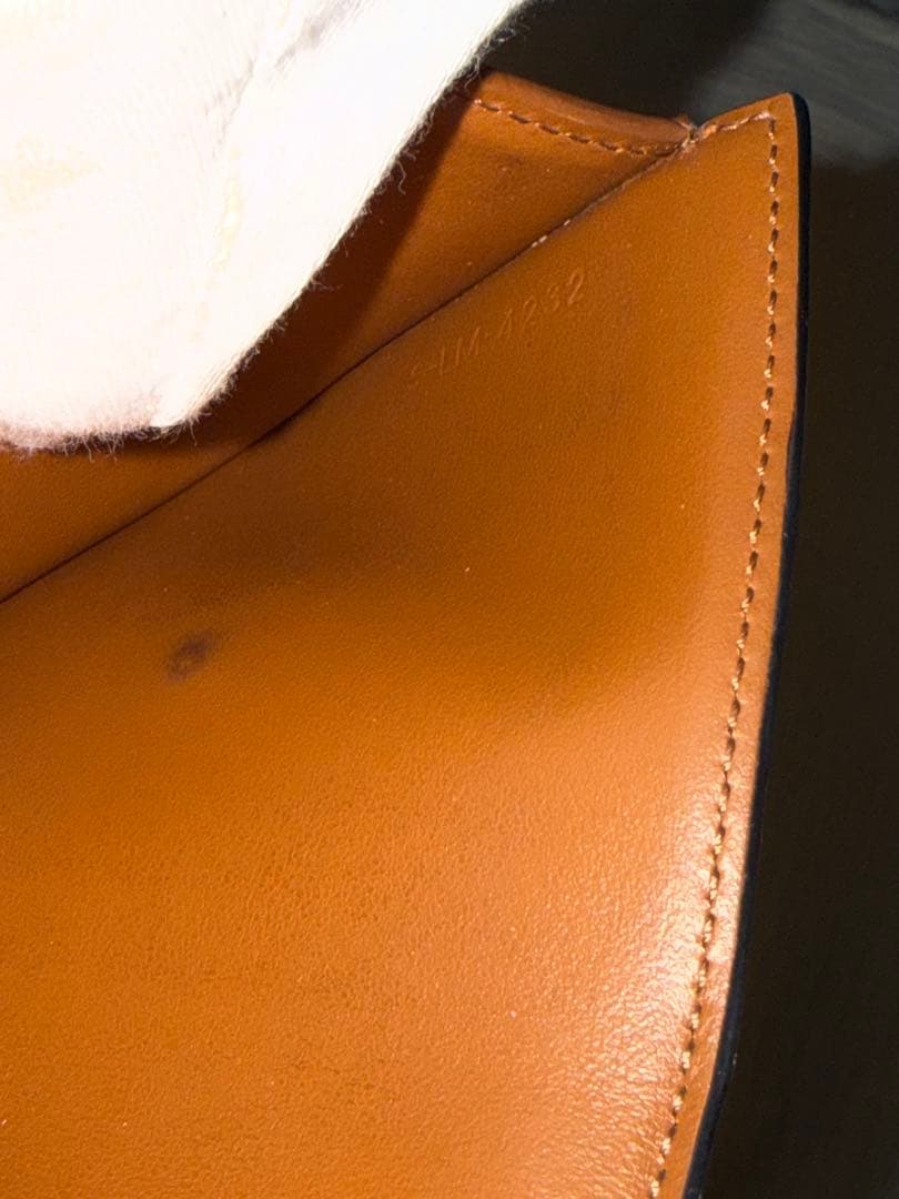 CELINE スモールフラップウォレット　トリオンフ