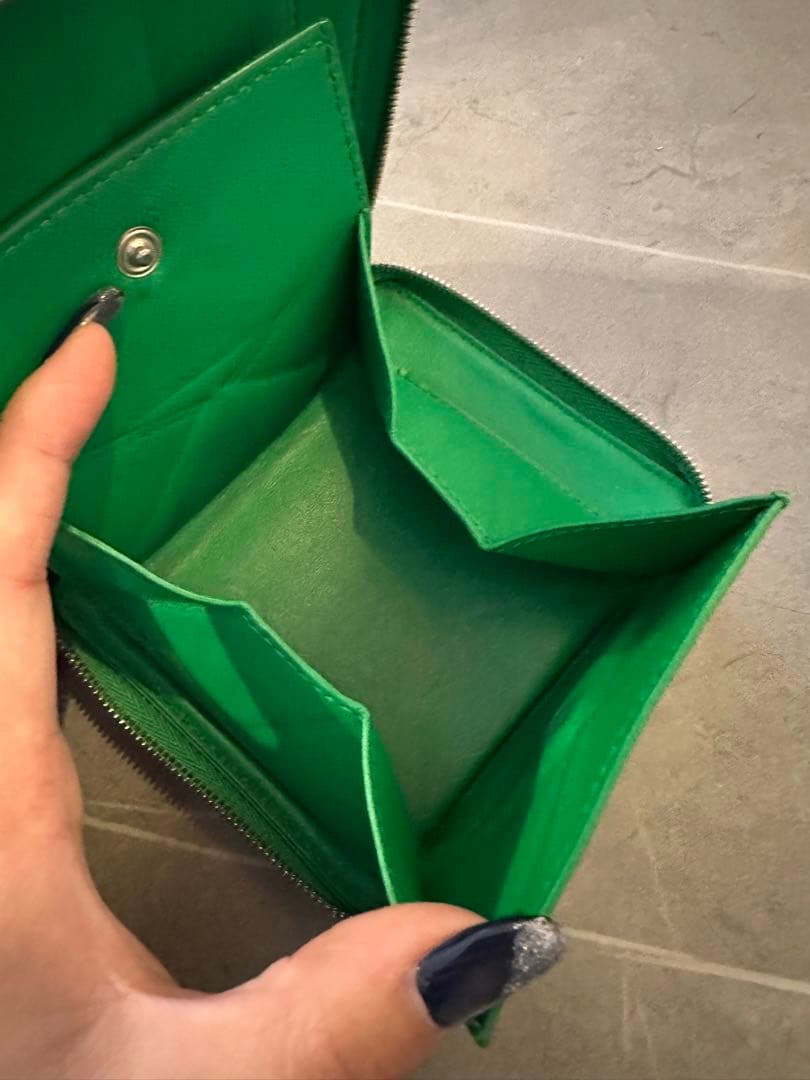 Etsu　ボッテガ BOTTEGAグリーンレザー編み込み二つ折り財布