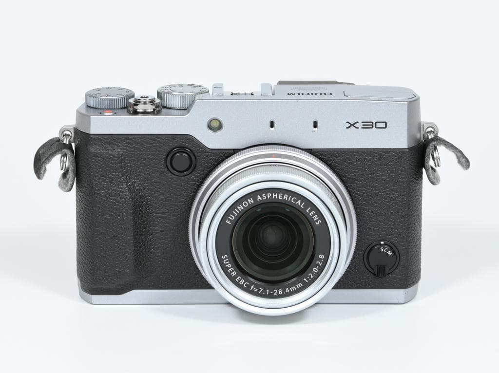 【超美品】 フジフイルム　FUJIFILM X30