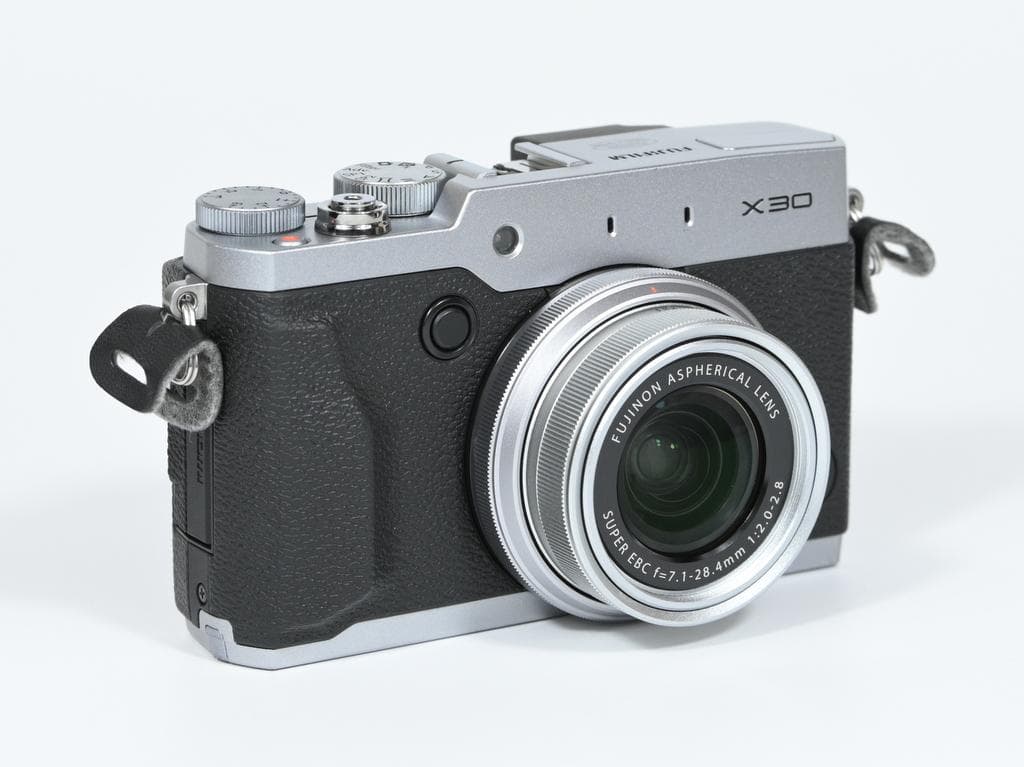 【超美品】 フジフイルム　FUJIFILM X30
