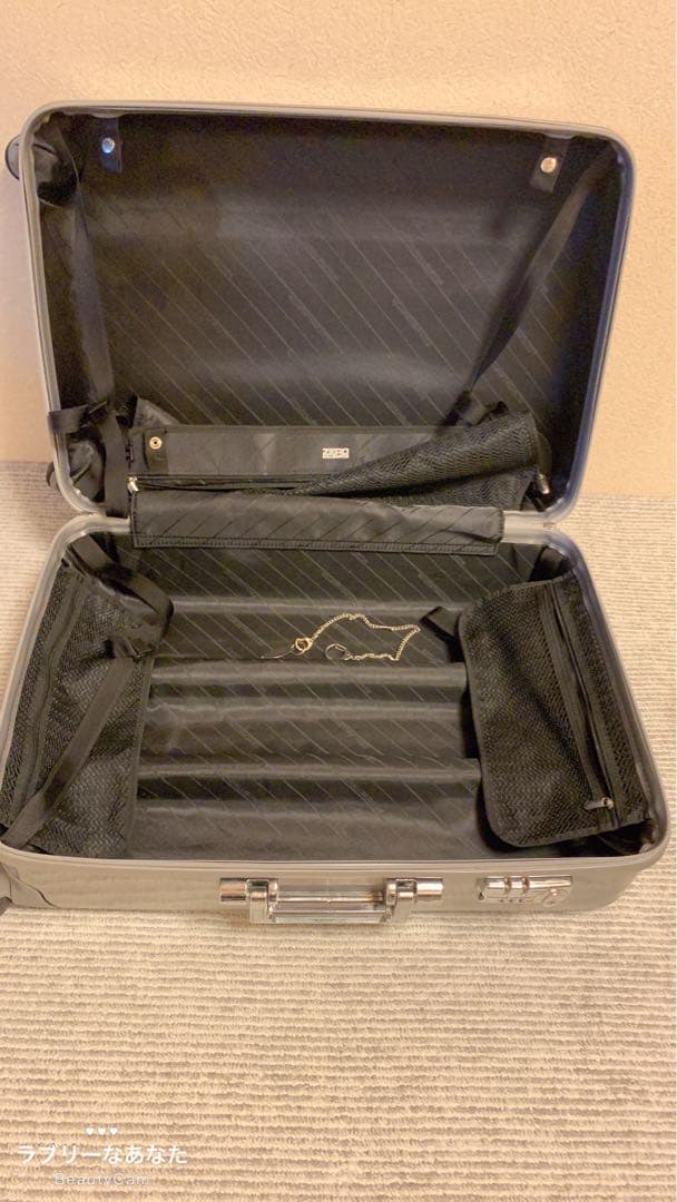 ZERO HALLIBURTON キャリーケース 4輪 59L シルバー