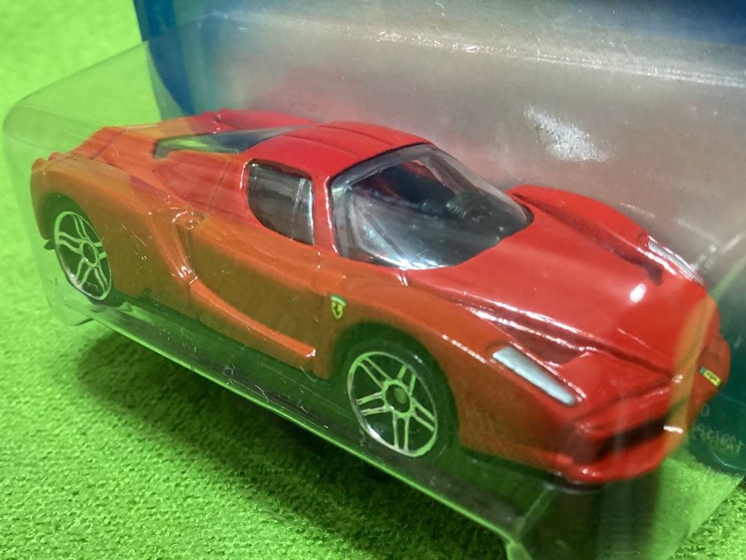 ホットウィール TREASURE HUNTS 新品 エンツォ フェラーリ
