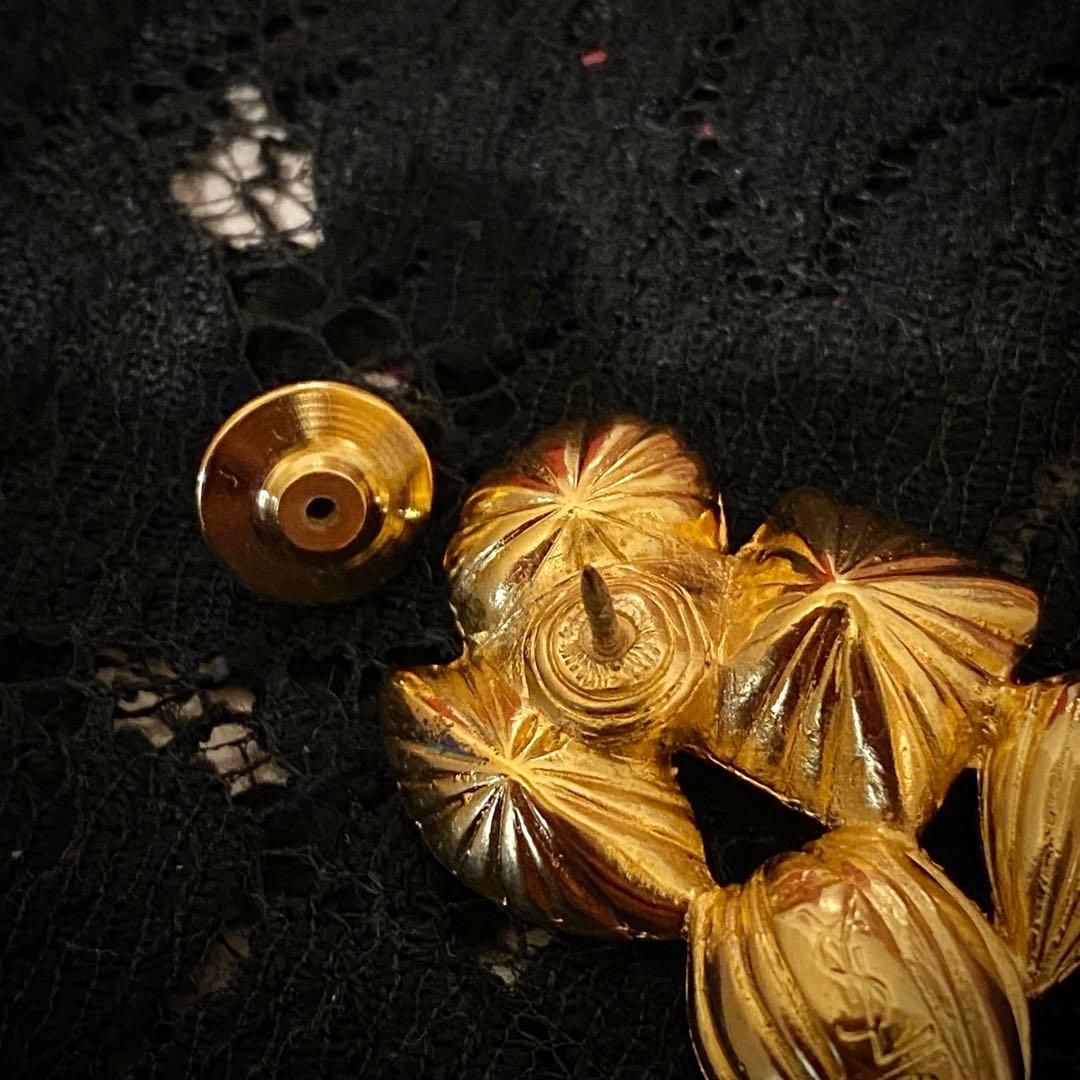 希少 Yves Saint Laurent カラーストーンブローチ