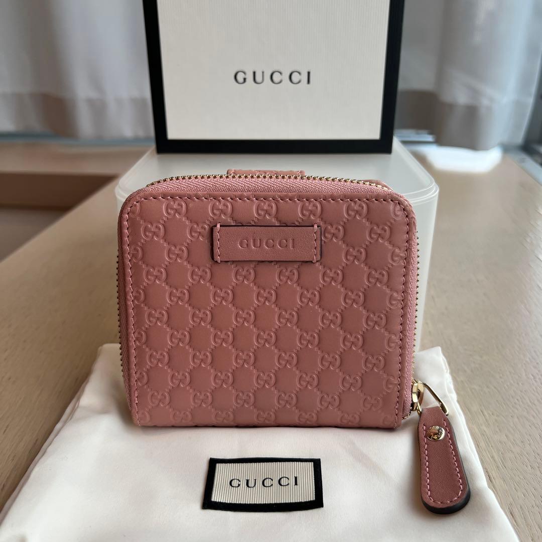 最終価格・GUCCIレザー 二つ折り財布モーブピンク色GGロゴ入り新品未使用美品