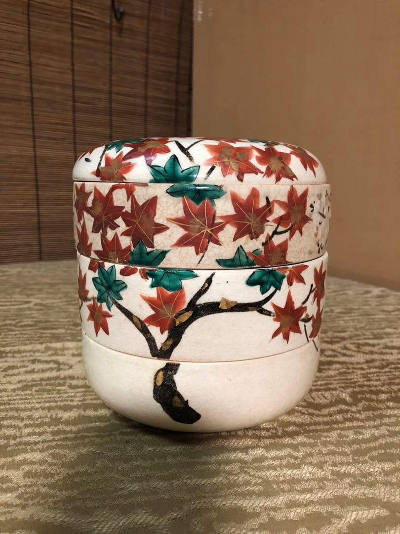陶製色絵雲錦三つ重ね