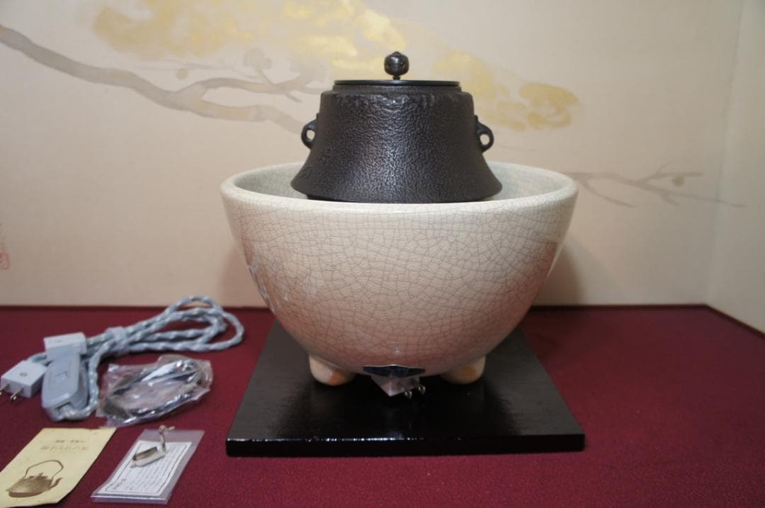 ☆ 野々田 しろ薩摩(紅鉢型) 炭型電熱器 在銘富士釜 釜鐶 香入れ送料込み