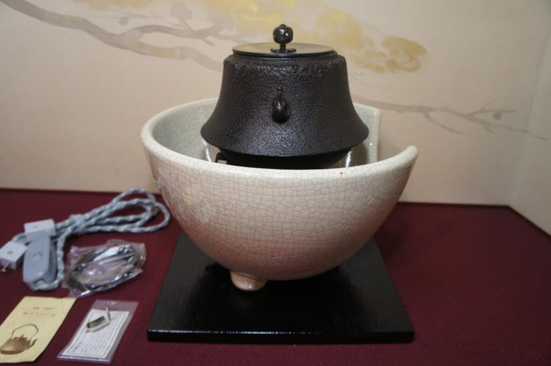 ☆ 野々田 しろ薩摩(紅鉢型) 炭型電熱器 在銘富士釜 釜鐶 香入れ送料込み