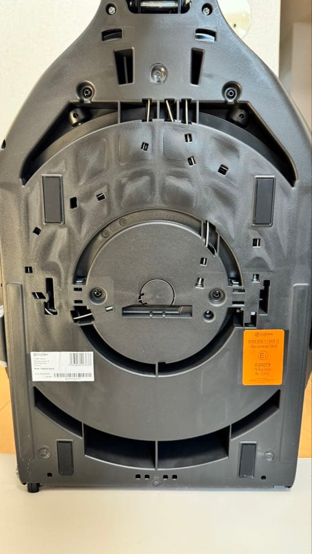 サイベックスCybex Cloud T i-Size ベージュ　＋ベースTセット