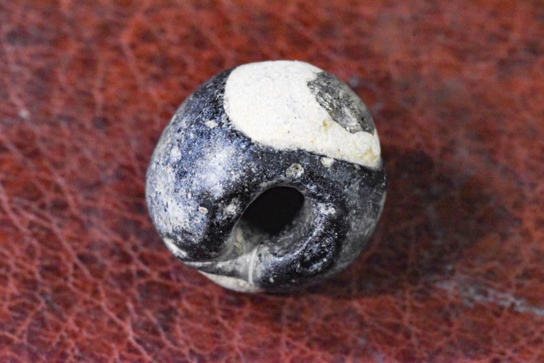 5~9世紀 シナイ半島産 金化二眼アイビーズ 完品！