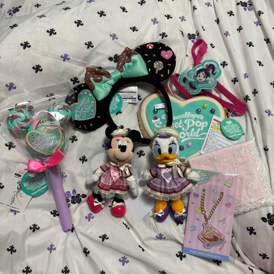 ぬいぐるみ　デイジー　ミニー ディズニー　カチューシャ　ヴァネロペ　パルパルーザ