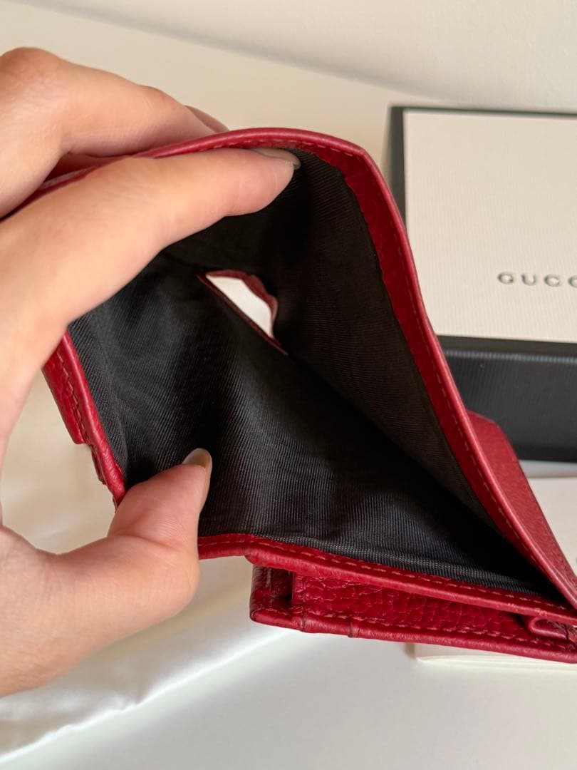 GUCCI レッド 二つ折り財布