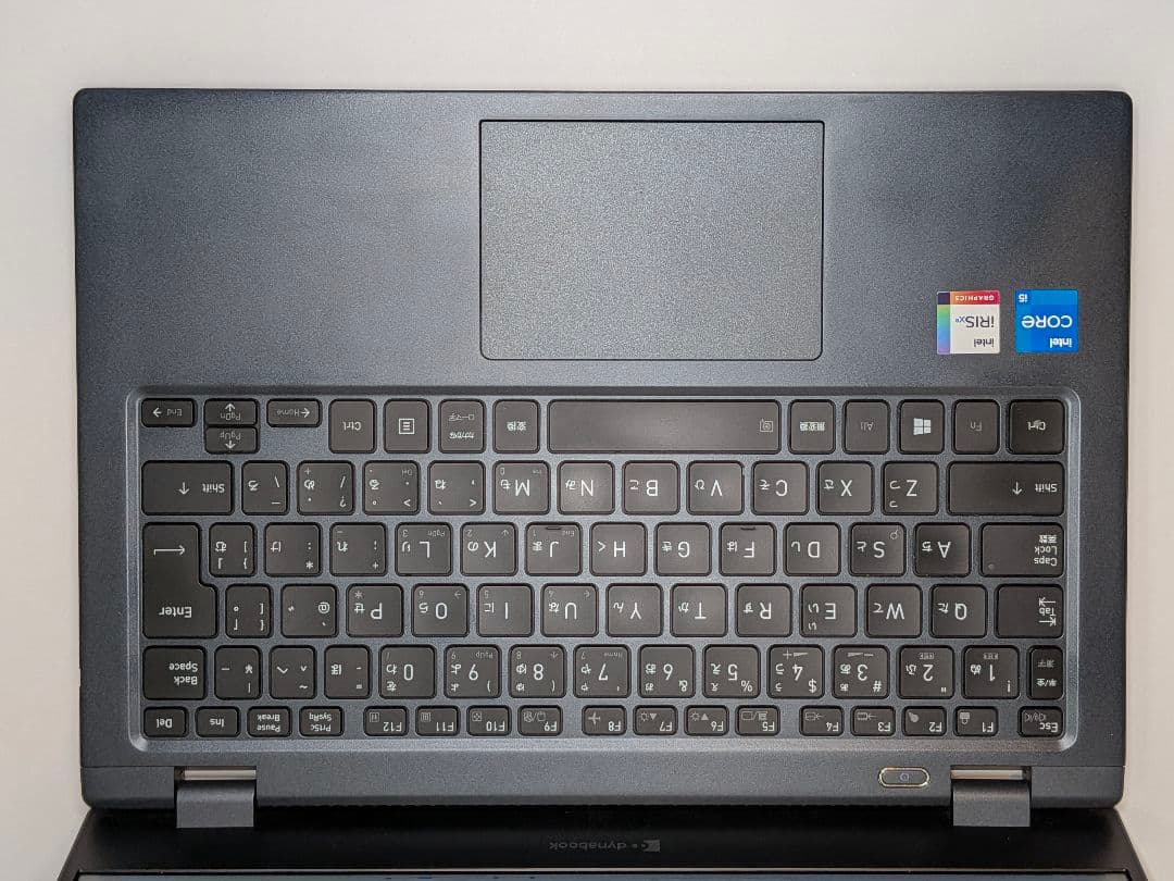 第11世代Core i5 Dynabook G83/HS 001