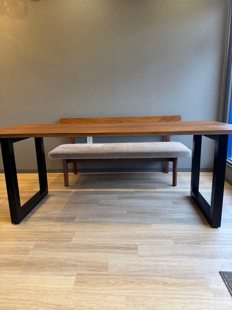 【美品】【1月5日迄限定値下げ】マスターウォール ダイニングテーブルW1800