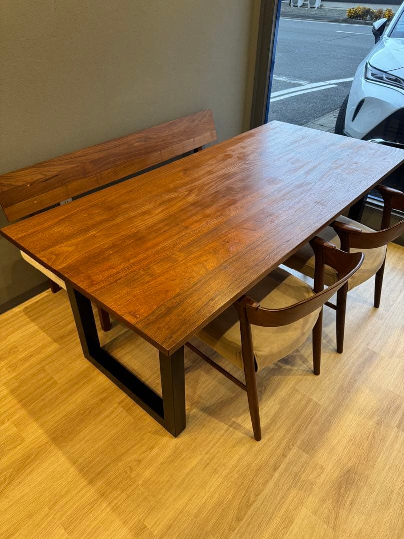 【美品】【1月5日迄限定値下げ】マスターウォール ダイニングテーブルW1800