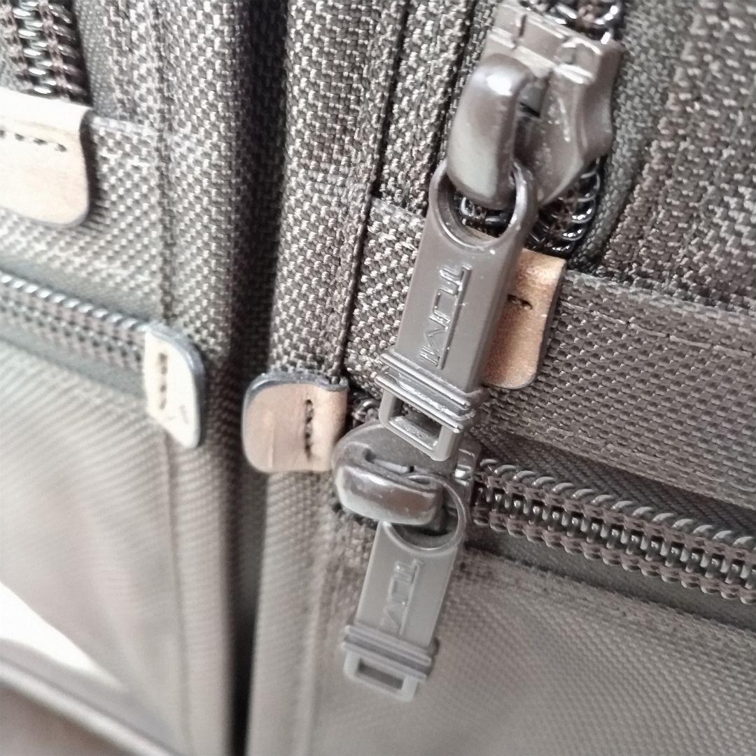極美品　TUMI　トゥミ　ビジネスバッグ　ショルダーバッグ　PC可 A4サイズ