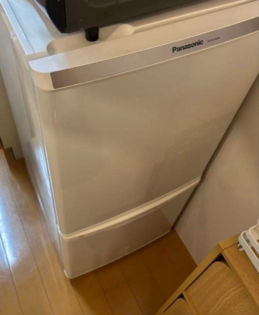 Panasonic ノンフロン冷凍冷蔵庫　NR-B146W-W 2013年製