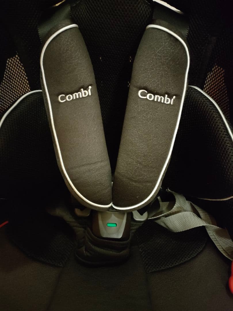 コンビ ジュニアシート ジョイトリップ エッグショック GC エアーブラック