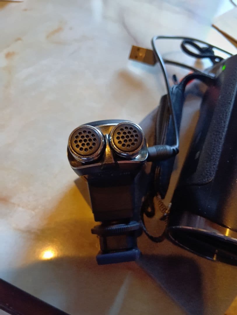 ジャンク　SONY HDR-CX670 ビデオカメラ 本体　外部マイク付き