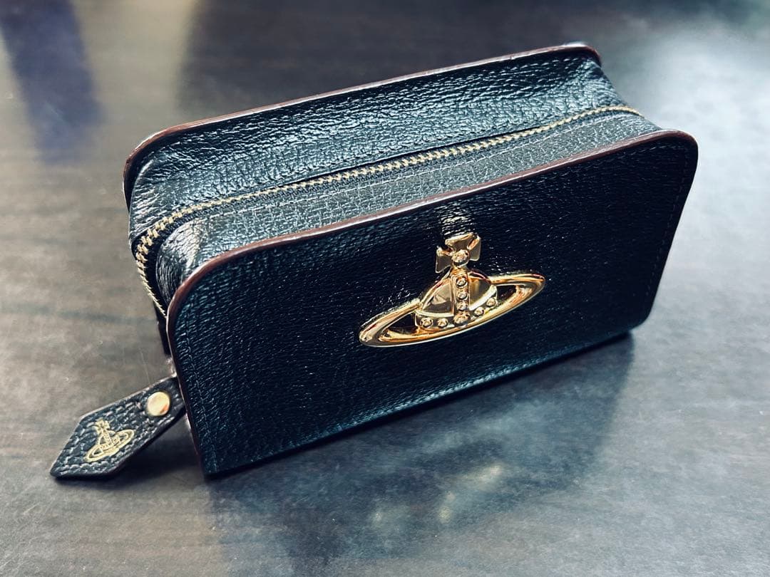 ヴィヴィアンウエストウッドポーチ