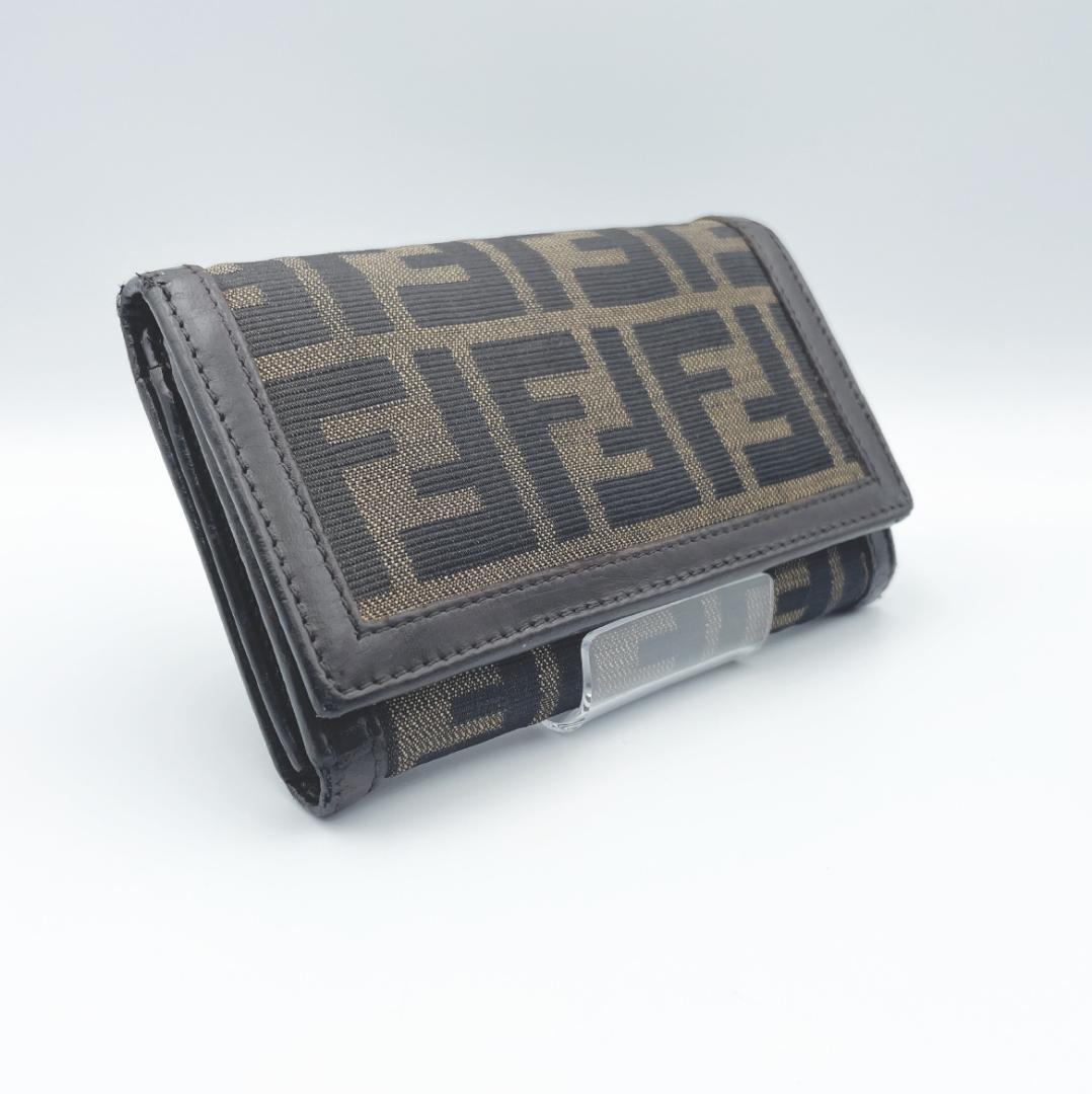【FENDI（フェンディ）】極美品 ズッカ柄 ミドル財布 キャンバス